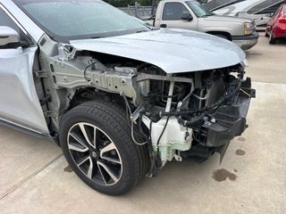 2019 Nissan Rogue SL - Primary Damage Right Image